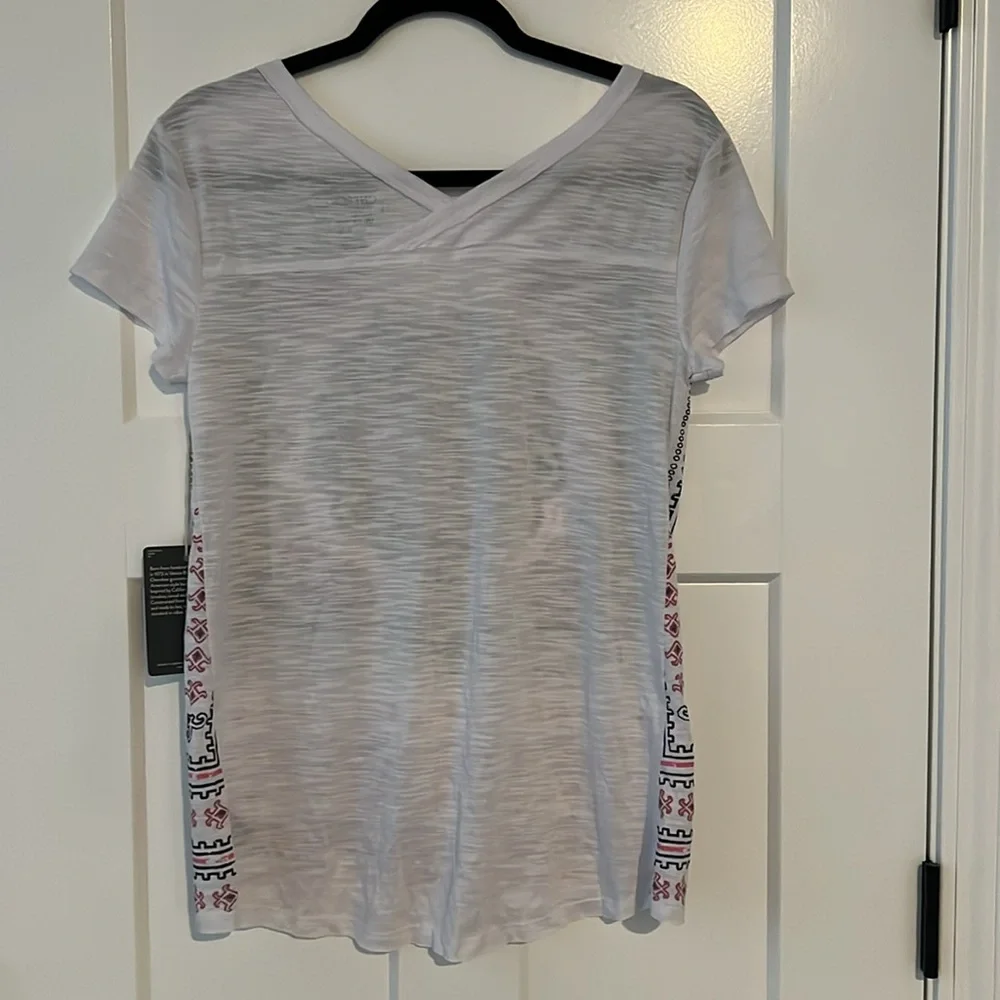 🆕 Cherokee Tee - Picture 4 of 4